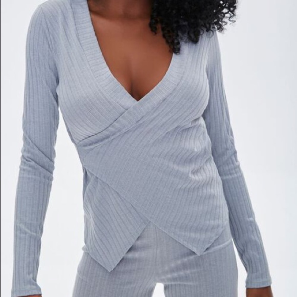 Forever 21 long sleeve Ribbed crossover top size S